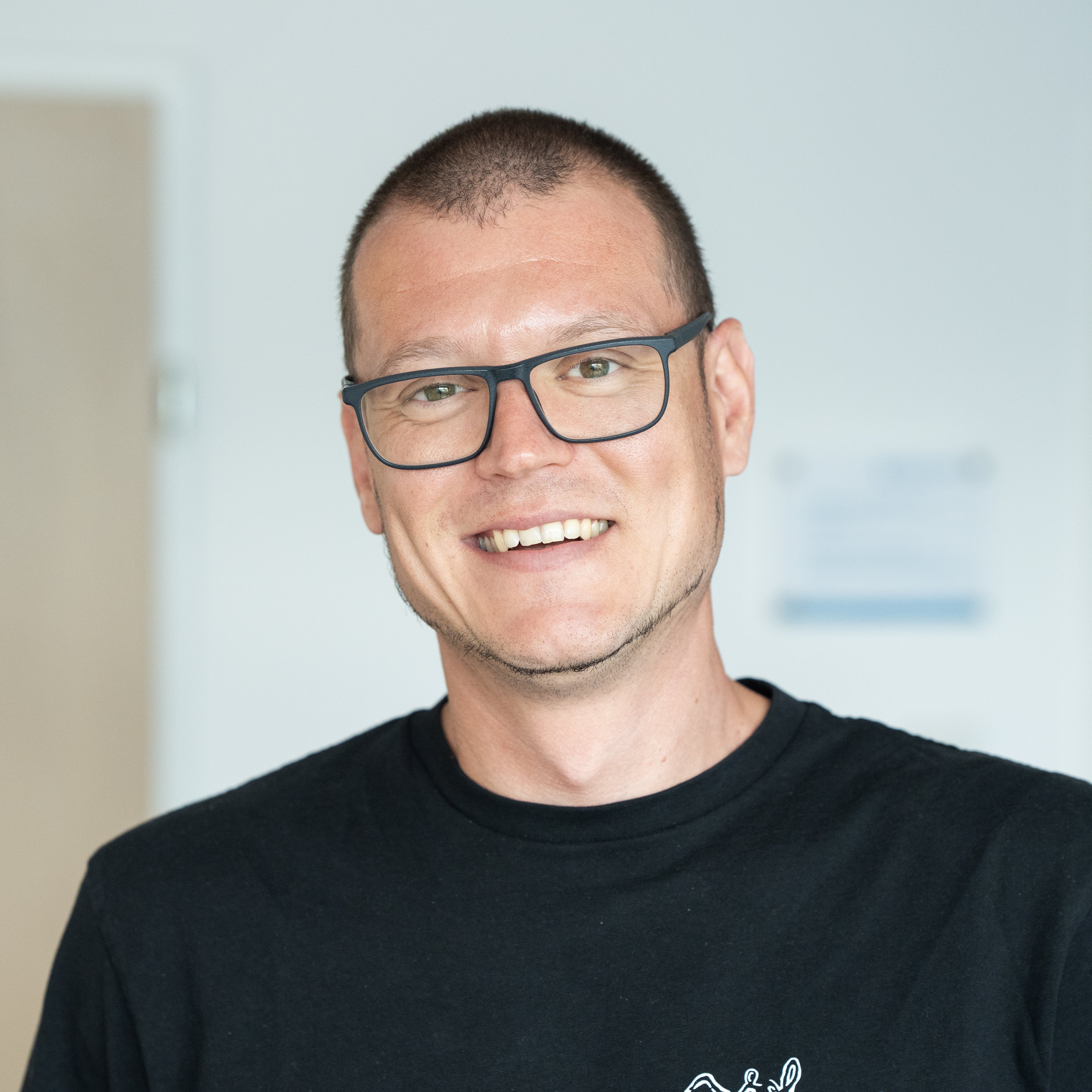 Manuel Decker, MA